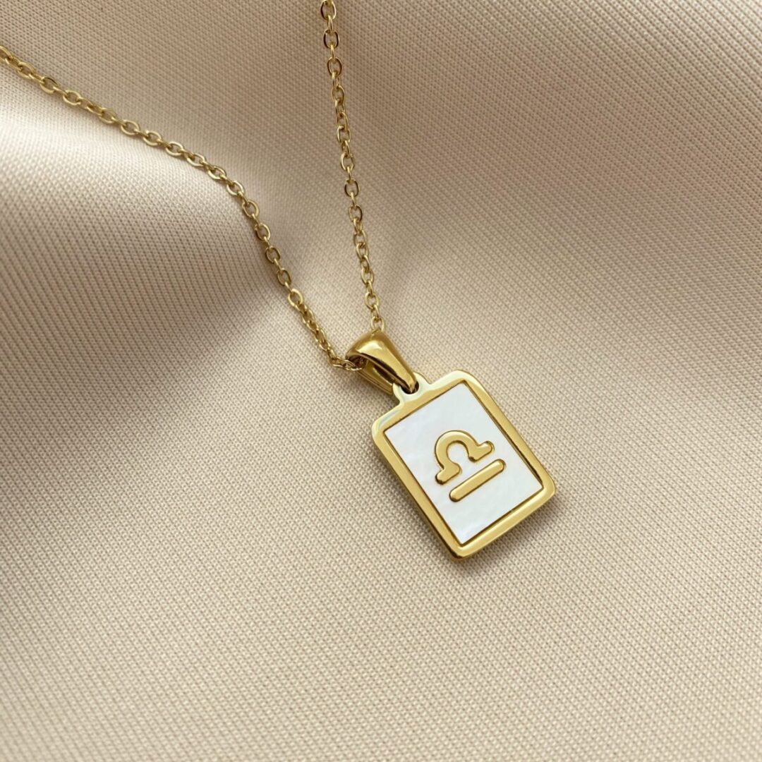 Libra Nácar Necklace